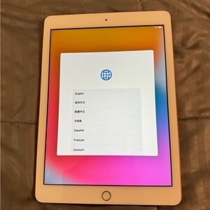 iPad 6th Generation-32GB Rose Gold